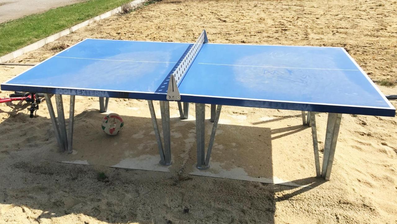 Fewo LATERNENSTUBE mit großem Familienbett für 2 Erw und 6 Kids bei Dresden Leppersdorf Exterior foto
