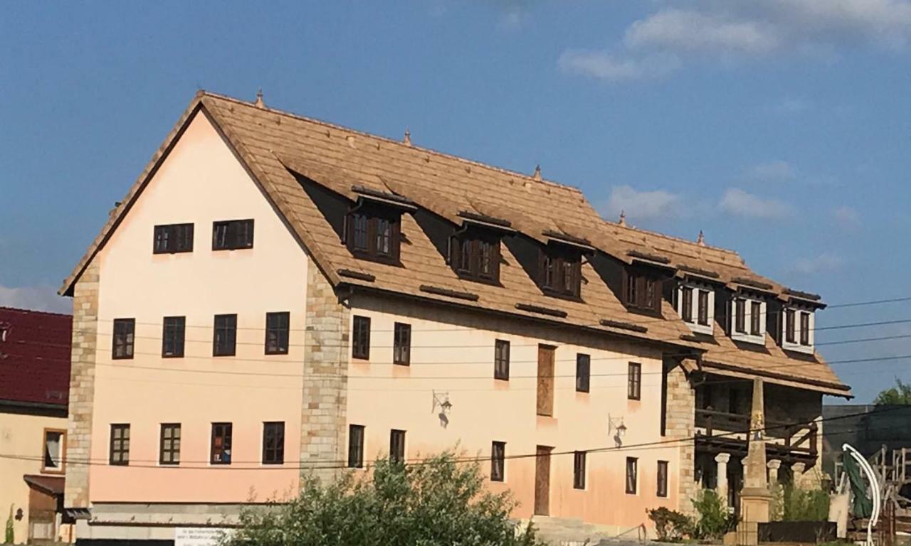 Fewo LATERNENSTUBE mit großem Familienbett für 2 Erw und 6 Kids bei Dresden Leppersdorf Exterior foto